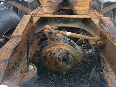 Meritor-Rockwell RT40-145P Front Differential for a 2001 Volvo VNL64T