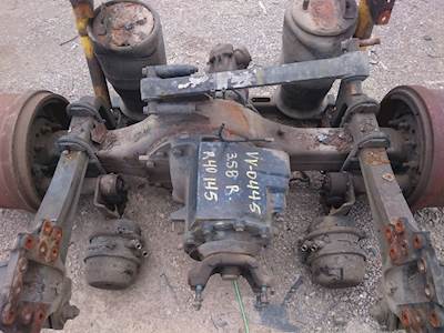 Meritor-Rockwell RT40-145 Front Differential for a 2007 Volvo VNL