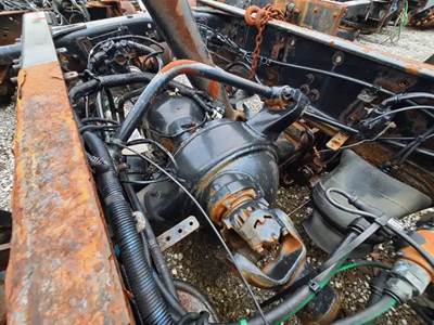 Meritor-Rockwell MD2014X Front Differential for a 2015 Freightliner Cascadia 125