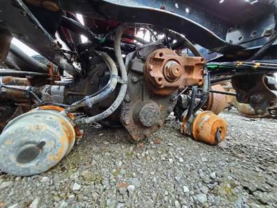 Meritor-Rockwell MD2014X Front Differential for a 2012 Volvo VNL