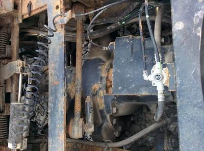 Meritor-Rockwell RD20-145 Front Differential for a 2005 Volvo VNL