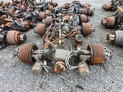 Meritor-Rockwell RT40145 Front Differential for a 2002 Sterling M8500 Acterra