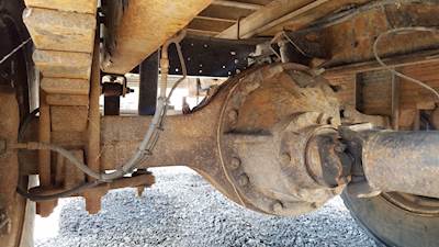 Dana 21060S Rear Differential for a 2007 GMC T7500