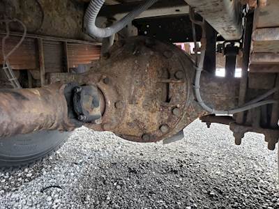 Dana 21060S Rear Differential for a 2008 GMC C7500