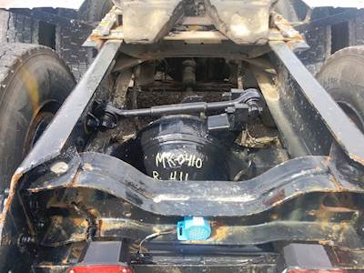 Eaton RS405 Rear Differential for a 1999 Mack CH613