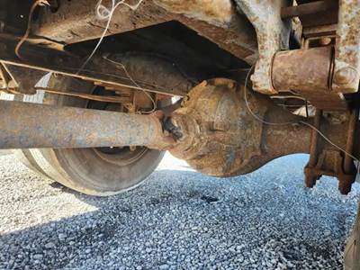 Meritor-Rockwell 268 Rear Differential for a 2005 Hino 268