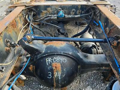 Meritor-Rockwell MR2014X Rear Differential for a 2013 Freightliner Cascadia 125