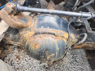 Meritor-Rockwell Rear Differential for a 2019 Freightliner Cascadia 126
