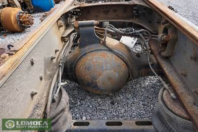 Meritor-Rockwell RR20-145 Rear Differential for a 2006 Volvo VNL