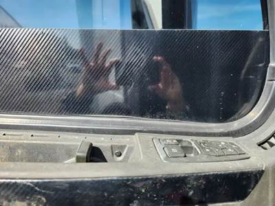 Volvo VNR64T Door Electrical Switch