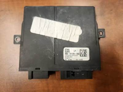 Freightliner Cascadia Door Window Regulator for a 2018 Freightliner Cascadia 123