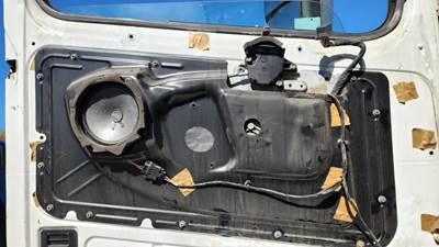Volvo VNL Door Window Regulator