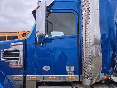 Freightliner Coronado 122 SD Left Door for a 2019 Freightliner 122SD