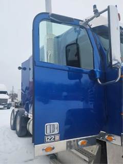 Freightliner Coronado 122 SD Right Door for a 2019 Freightliner 122SD
