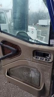 International 9900i Left Door