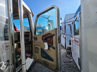 International 9900i Left Door