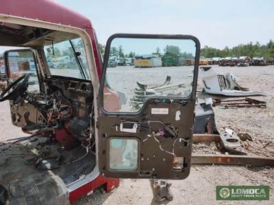 Kenworth T600 Right Door for a 2009 Kenworth T660