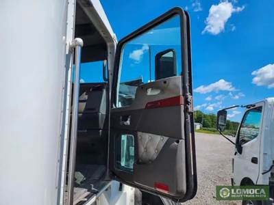 Kenworth T600 Right Door