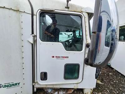Kenworth T660 Right Door