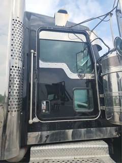 Kenworth W900 Right Door