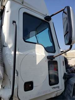 Mack Vision CXN613 Right Door for a 2005 Mack CXN613