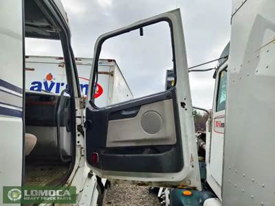 Volvo VNL Right Door
