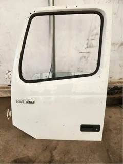 Volvo VNL Left Door