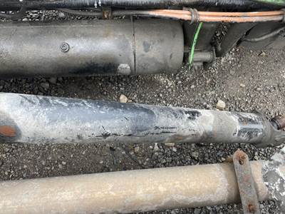 Freightliner Cascadia 125 Driveshaft