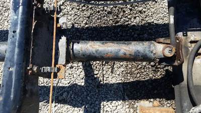 Ford LCF 450 Driveshaft for a 2008 Ford LCF-4500