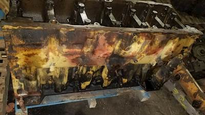 Caterpillar C15 Engine Block / Cylinder Block for a 2006 Peterbilt 378