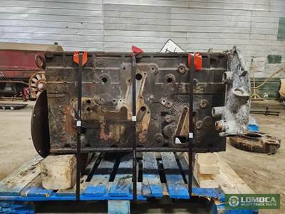 International DT466 Engine Block / Cylinder Block for a 2013 International DuraStar 4300