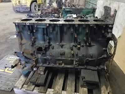Volvo VED13 Engine Block / Cylinder Block for a 2012 Volvo VNL