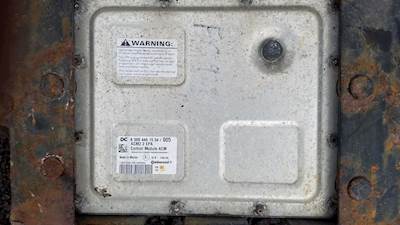 Freightliner Cascadia 125 Engine Control Module (ECM)