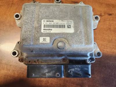 Isuzu NRR Engine Control Module (ECM)