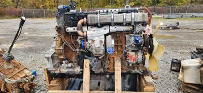 Detroit DD15 Engine Core for a 2018 Freightliner Cascadia 123