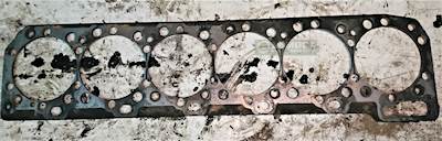 Caterpillar C15 Engine Part for a 2004 Kenworth T800