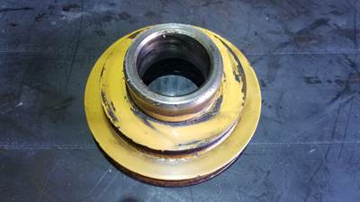 Caterpillar C7 ACERT Engine Part for a 2004 Freightliner FS65