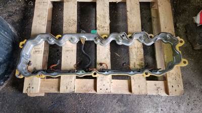 Caterpillar C7 ACERT Engine Part for a 2004 Freightliner FS65