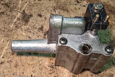 Volvo VED12 Engine Part for a 2012 Volvo VNL