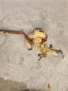 Caterpillar C13 Engine Part for a 2006 International 9400I