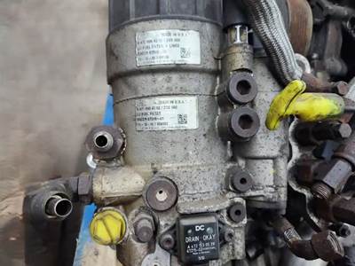 Detroit DD15 Engine Part for a 2013 Freightliner Cascadia 125