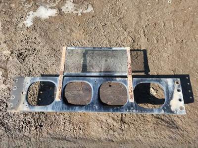 Volvo VED12 Engine Part for a 2005 Volvo VNL