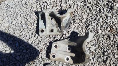 Ford LNT9000 Engine Mount