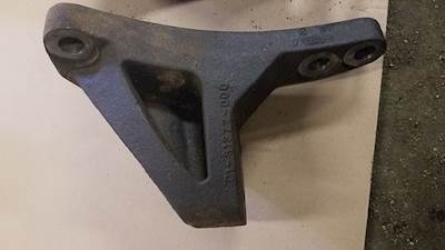 Freightliner Cascadia 125 Engine Mount