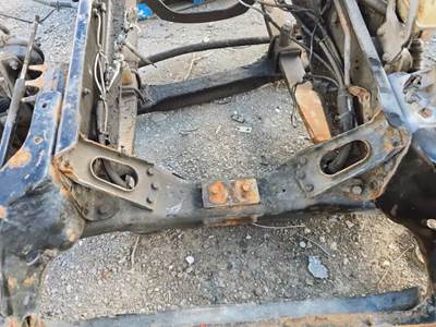 Freightliner Cascadia 125 Engine Mount