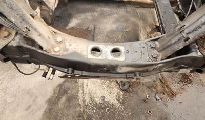 Freightliner Cascadia 126 Engine Mount