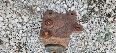 GMC C7500 Engine Mount