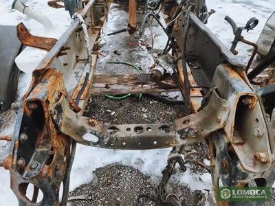 International LT625 Engine Mount