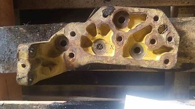 Kenworth T600 Engine Mount