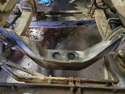 Kenworth T800 Engine Mount
